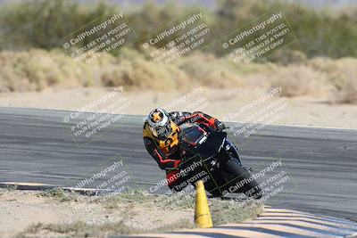 media/Nov-16-2025-Race Pace (Sun) [[8c5fa54630]]/Non Verified Riders (1st 20 Minutes)/2-Turn 10 (1010am)/